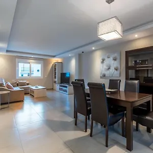 Chalet Tiro Del Pichón , Marbella España